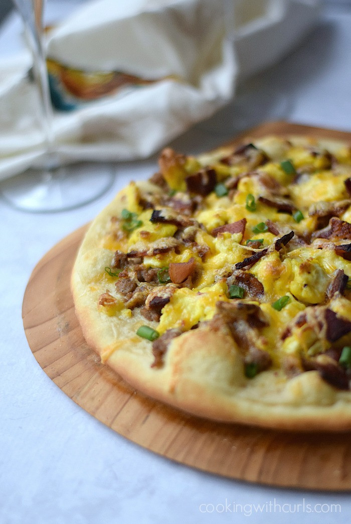 Breakfast Pizza With Gravy
 Breakfast Pizza dairy free Cooking With Curls