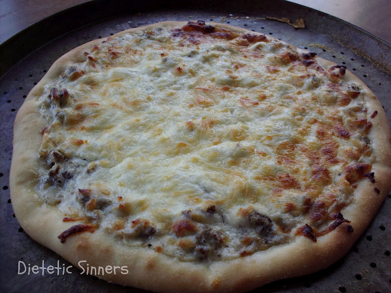 Breakfast Pizza With Gravy
 Dietetic Sinners Sausage & Gravy Pizza aka Ugly Breakfast
