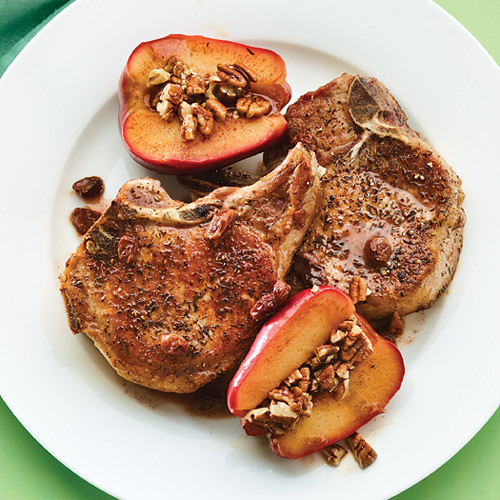Breakfast Pork Chops
 Breakfast Thyme Pork Chops with Quick Cooked Apples Recipe