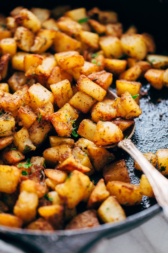 Breakfast Potatoes And Onions
 Easy Skillet Breakfast Potatoes Recipe