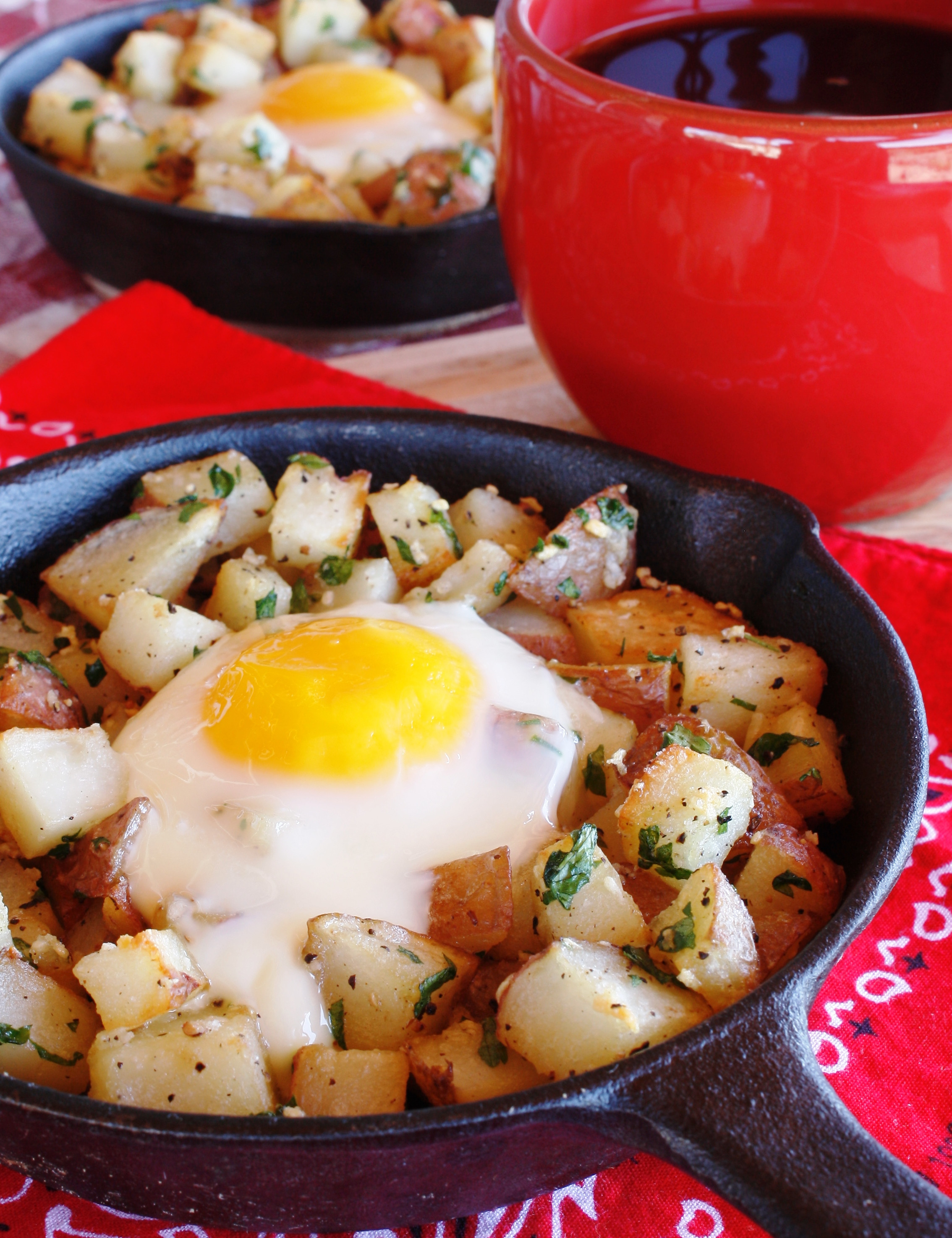 Breakfast Potatoes Skillet
 Sunny Red Potato Breakfast Skillet and How to Clean a Cast