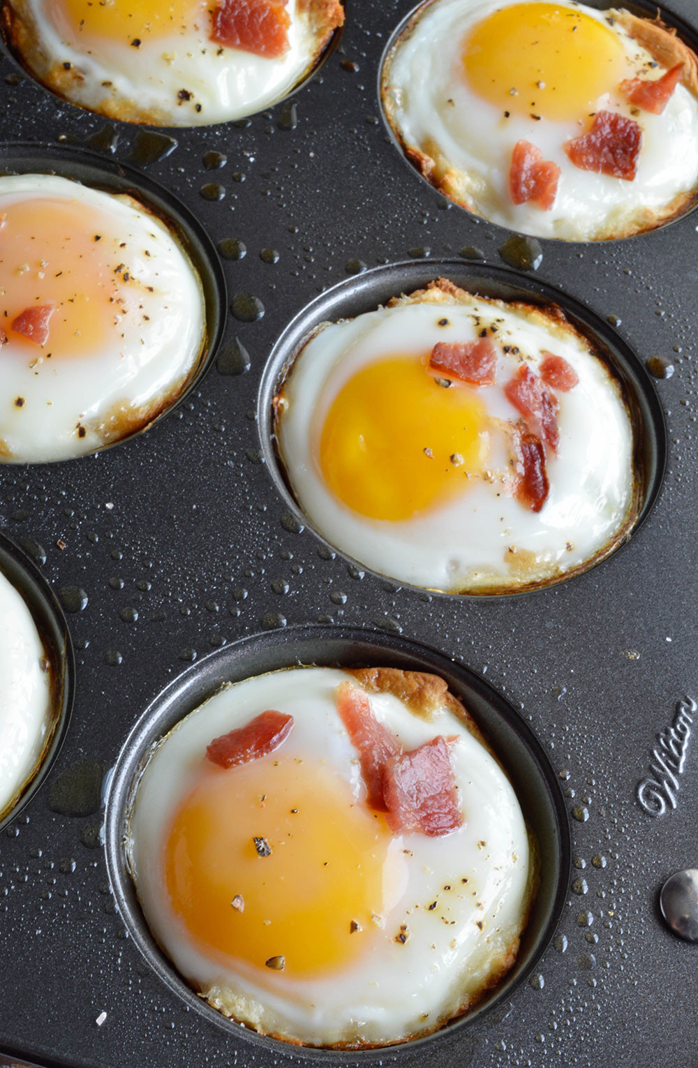 Breakfast Recipes With Eggs
 Bacon and Egg Breakfast Cups WonkyWonderful