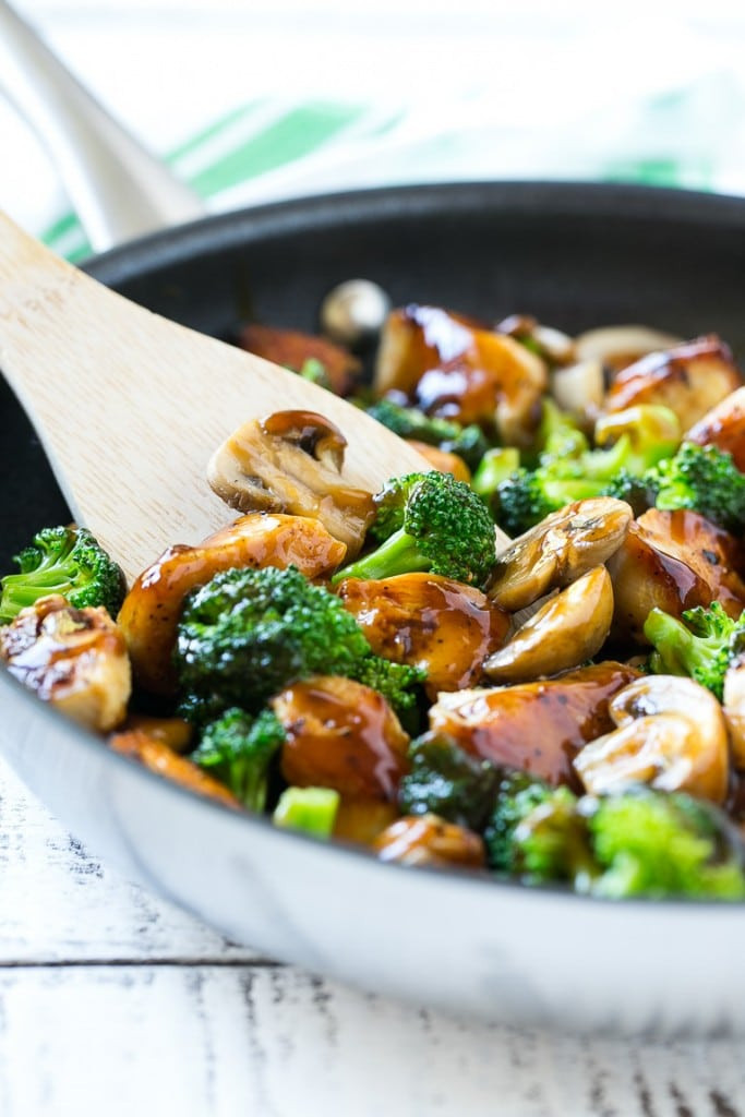 Broccoli Chicken Stir Fry
 Chicken and Broccoli Stir Fry Dinner at the Zoo