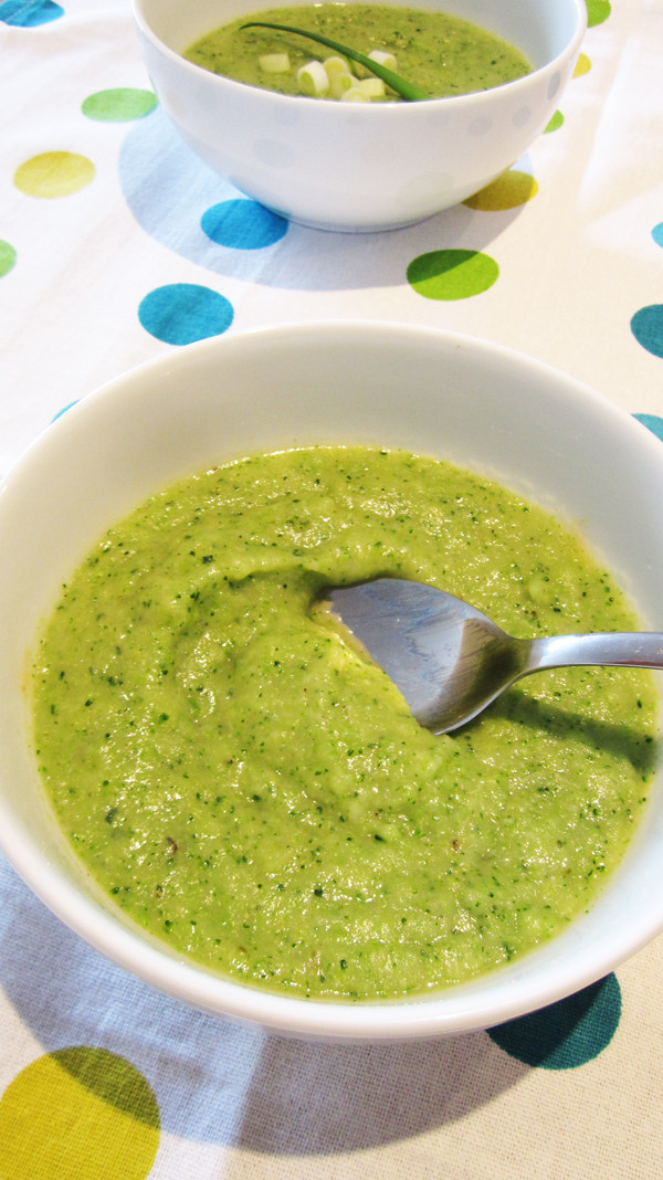 Broccoli Potato Soup
 Vegan Broccoli & Potato Soup – Vegangela