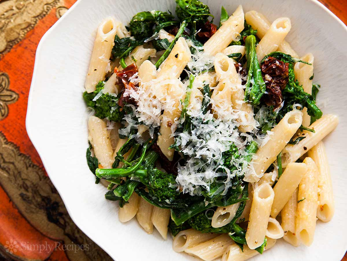 Broccoli Rabe Pasta
 Broccoli Rabe with Pasta and Sun Dried Tomatoes Recipe