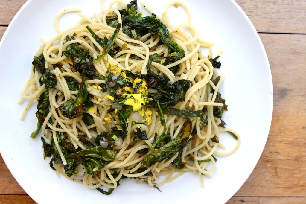 Broccoli Rabe Pasta
 Milk & Mode Spaghetti with Roasted Broccoli Rabe