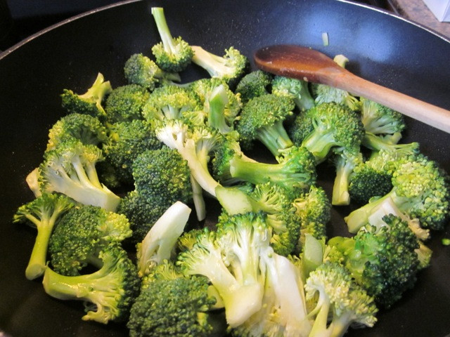 Broccoli With Garlic Sauce
 Spicy Broccoli with Garlic Sauce – My Favourite Pastime