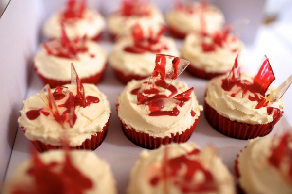 Broken Glass Cupcakes
 7 Creepy Snacks to Serve at Your Halloween Party Food