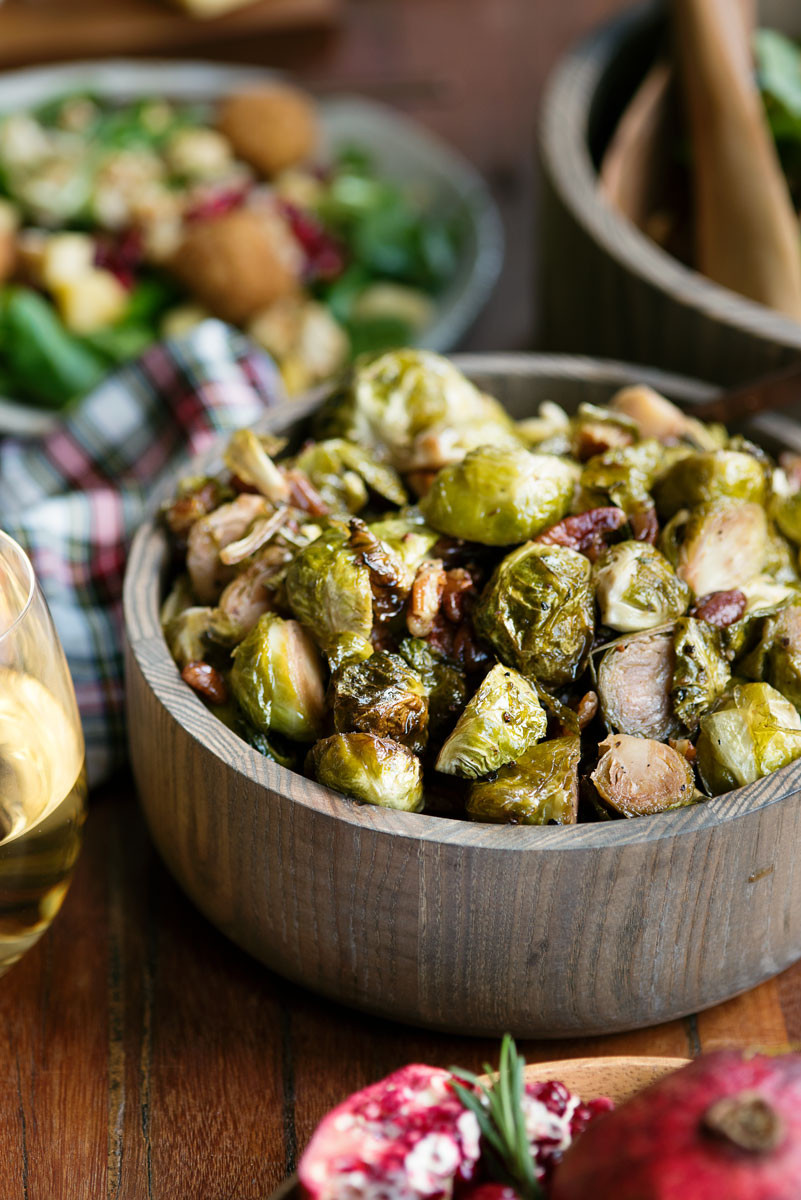 Brussels Sprouts Thanksgiving Side Dishes
 Maple Syrup Roasted Brussels Sprouts – Vegan Thanksgiving