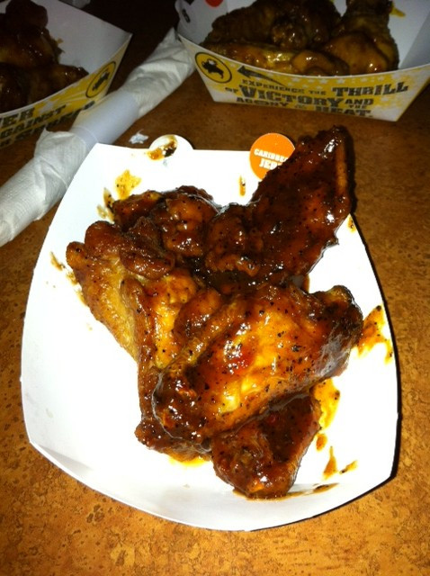 Buffalo Wild Wings Sauces For Sale
 King of the Wing Buffalo Wild Wings Blazin Curry and