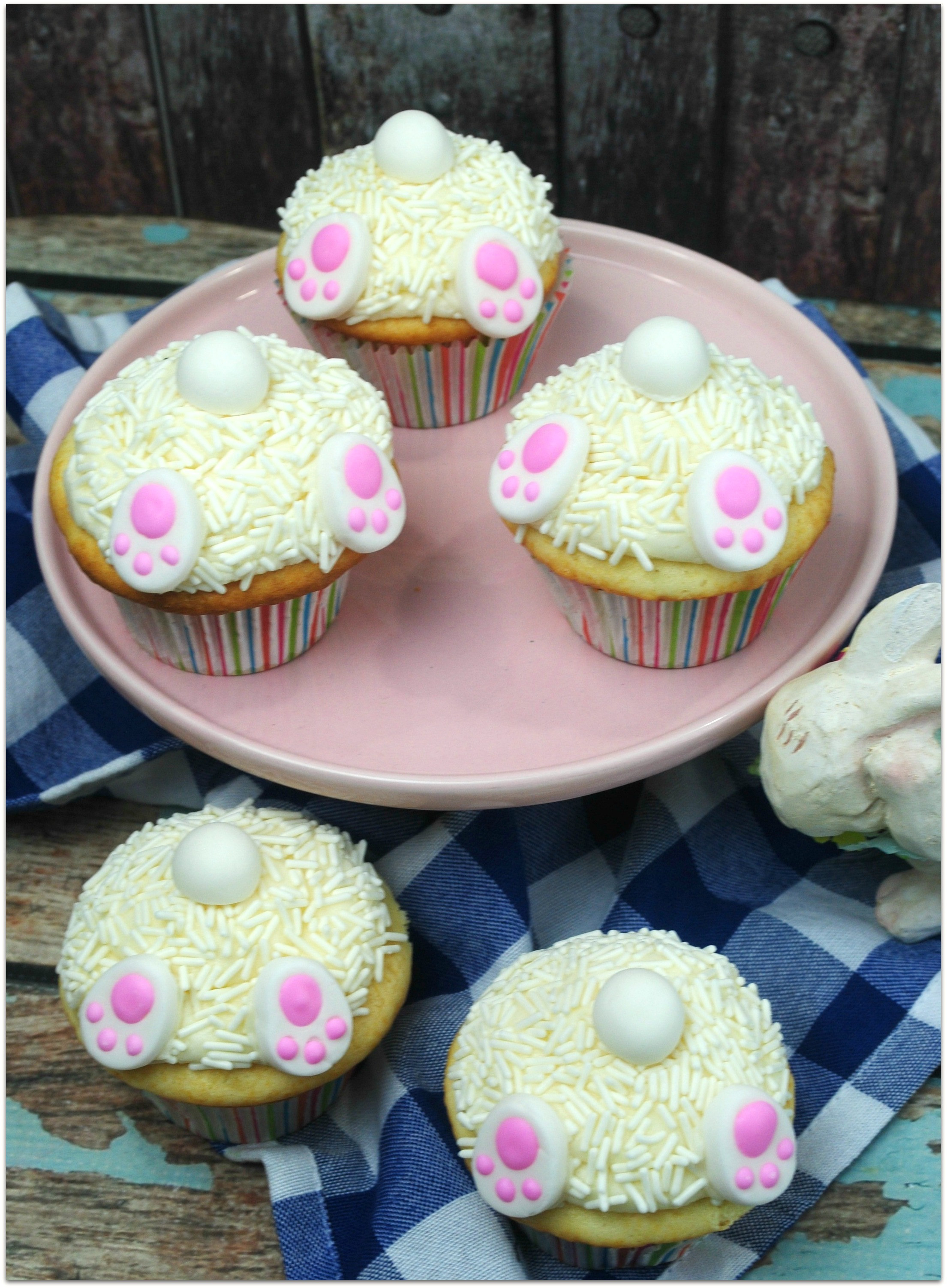 Bunny Butt Cupcakes
 These Easter Bunny Cake Cupcakes are so adorable