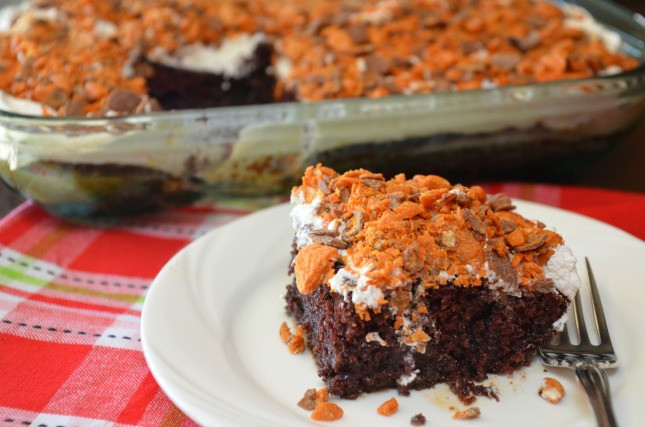 Butterfinger Poke Cake
 HOW TO MAKE EASY SCRUMPTIOUS BUTTERFINGER CAKE