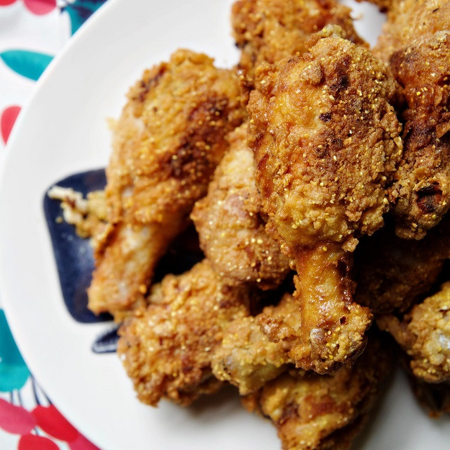 Buttermilk Fried Chicken Recipe
 Biscuits & Such s Her Famous Buttermilk Fried Chicken