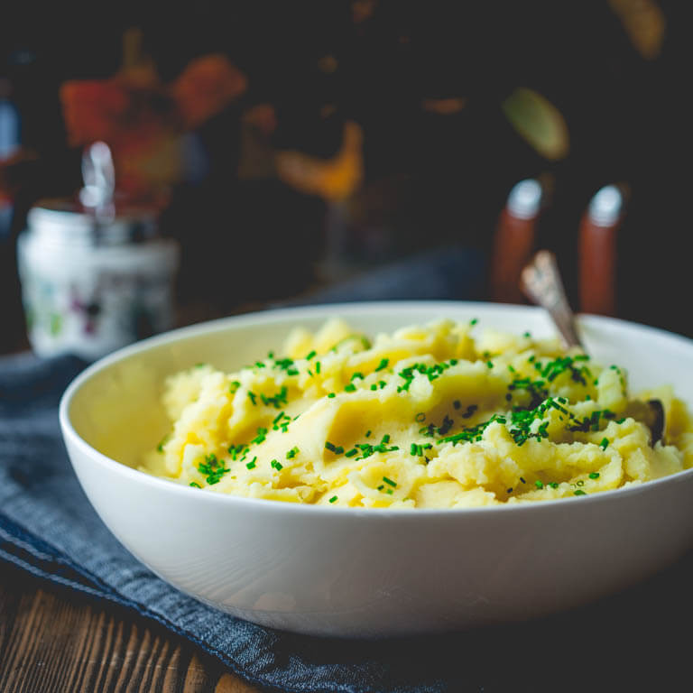 Buttermilk Mashed Potatoes
 simple buttermilk mashed potatoes Healthy Seasonal Recipes