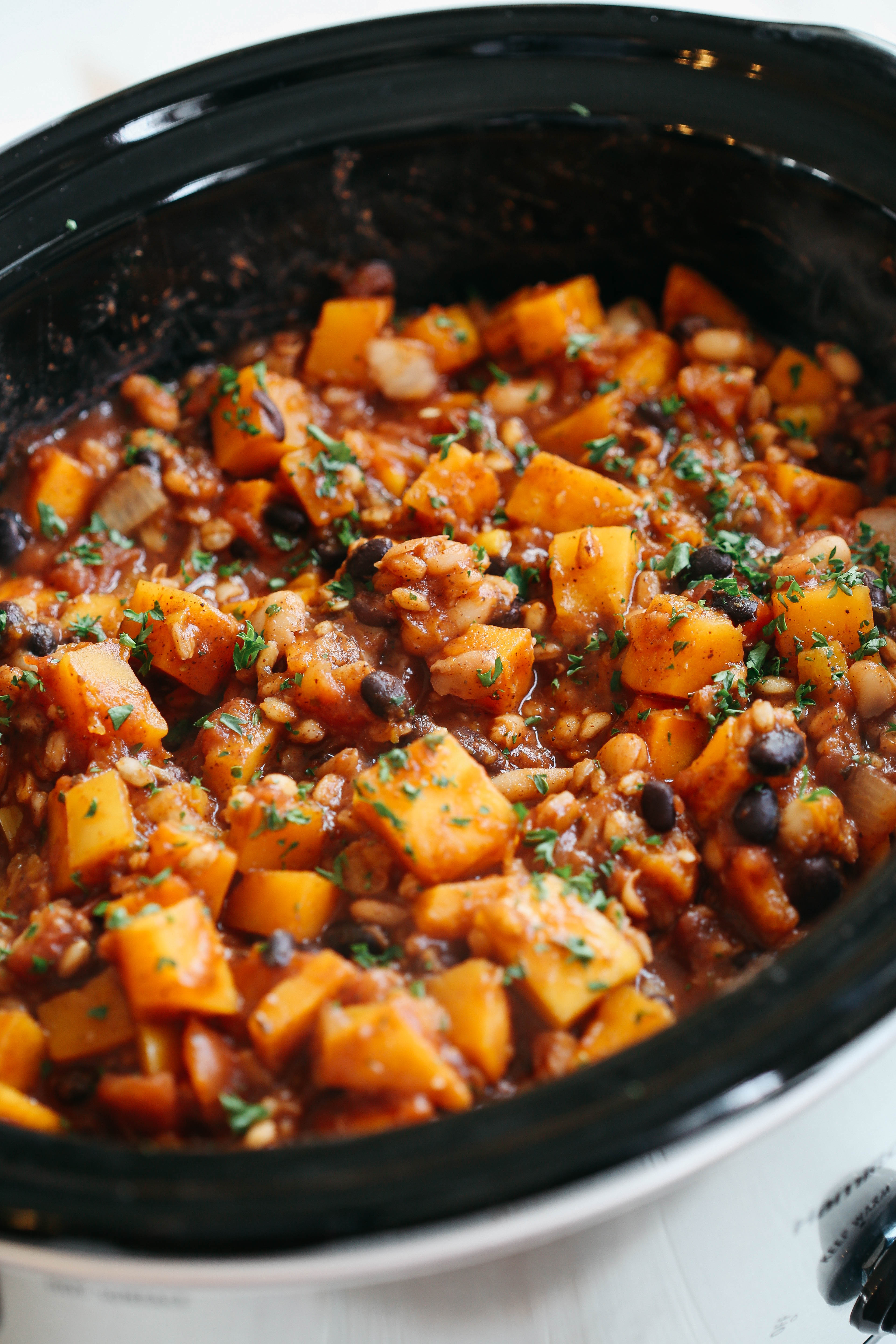 Butternut Squash Chili
 Slow Cooker Butternut Squash and Farro Chili Eat