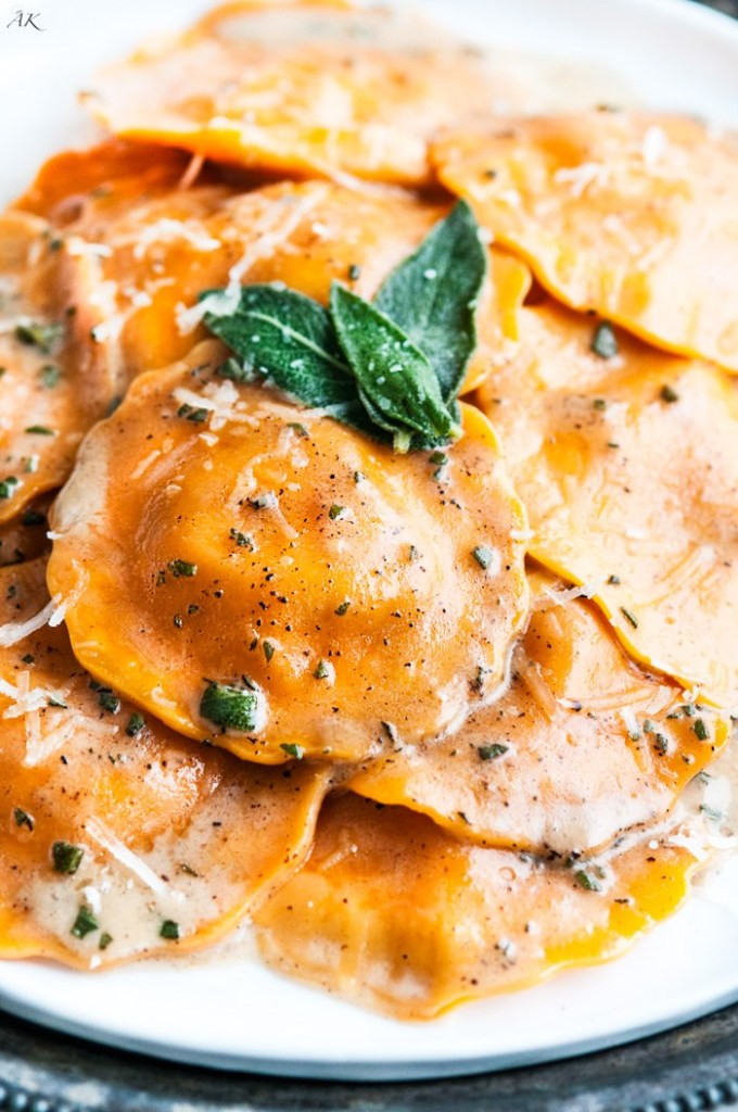 Butternut Squash Sauce
 butternut squash ravioli cream sauce recipe