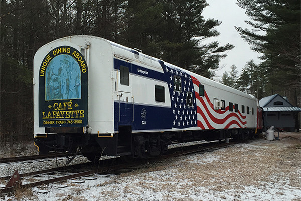 Cafe Lafayette Dinner Train
 Top 25 Attractions of Lincoln & Woodstock New Hampshire