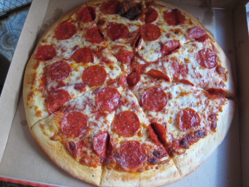 Calories In Little Caesars Pepperoni Pizza
 Review Little Caesars Hot N Ready Pepperoni Pizza