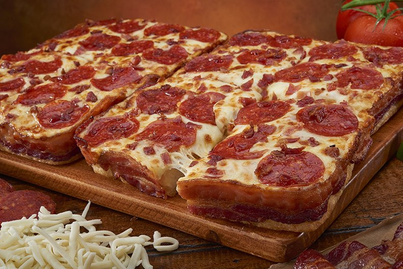 Calories In Little Caesars Pepperoni Pizza
 Here s How Many Calories Are in Little Caesar s Bacon