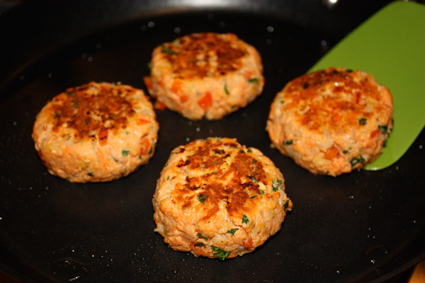 Canned Salmon Patties
 Salmon Patties Jenny Can Cook