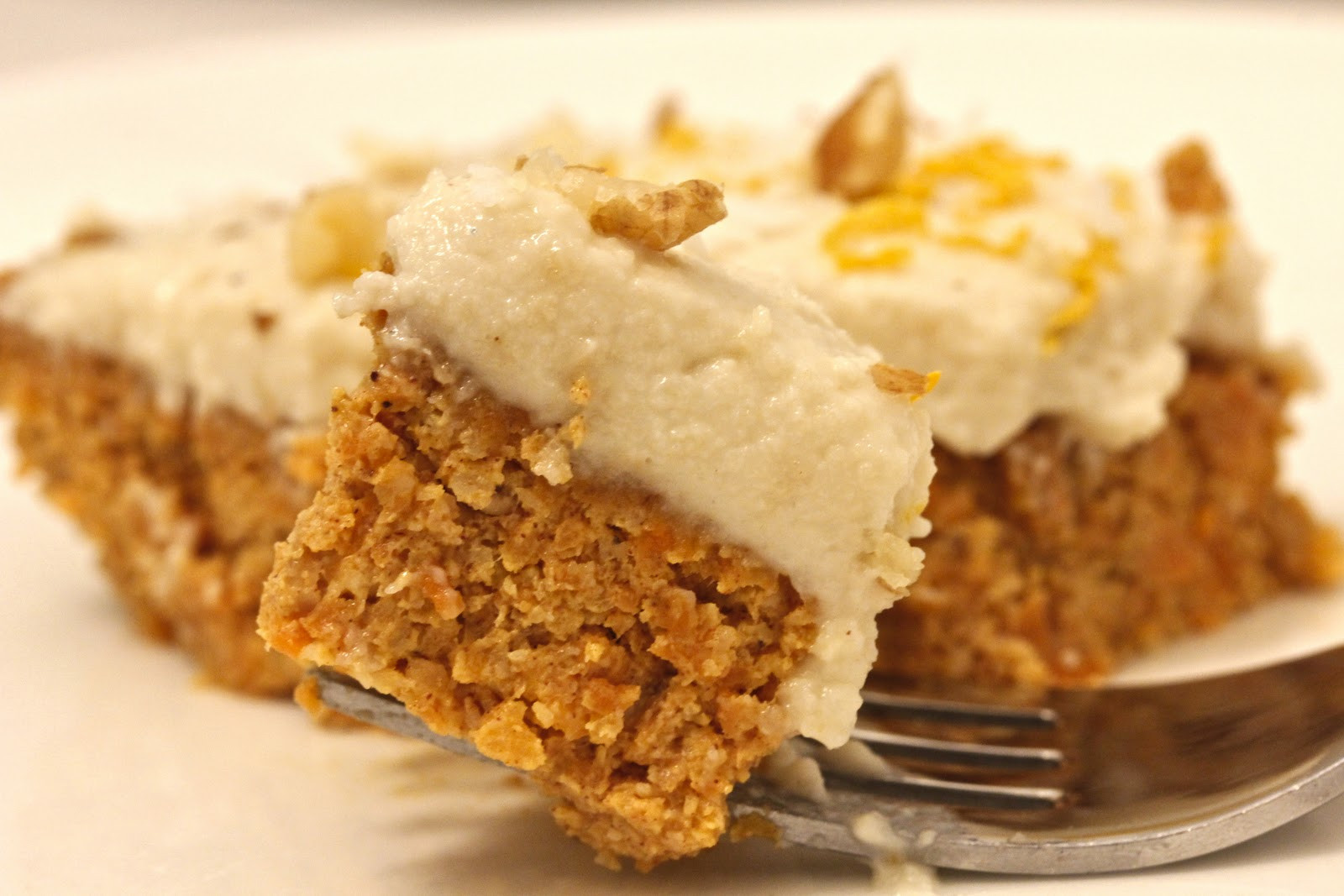 Carrot Cake Bars
 salt and love raw carrot cake bars