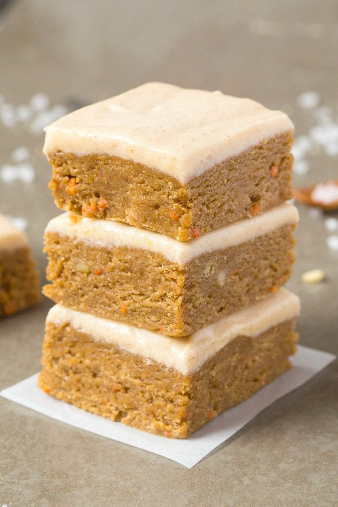 Carrot Cake Bars
 Healthy No Bake Carrot Cake Breakfast Bars