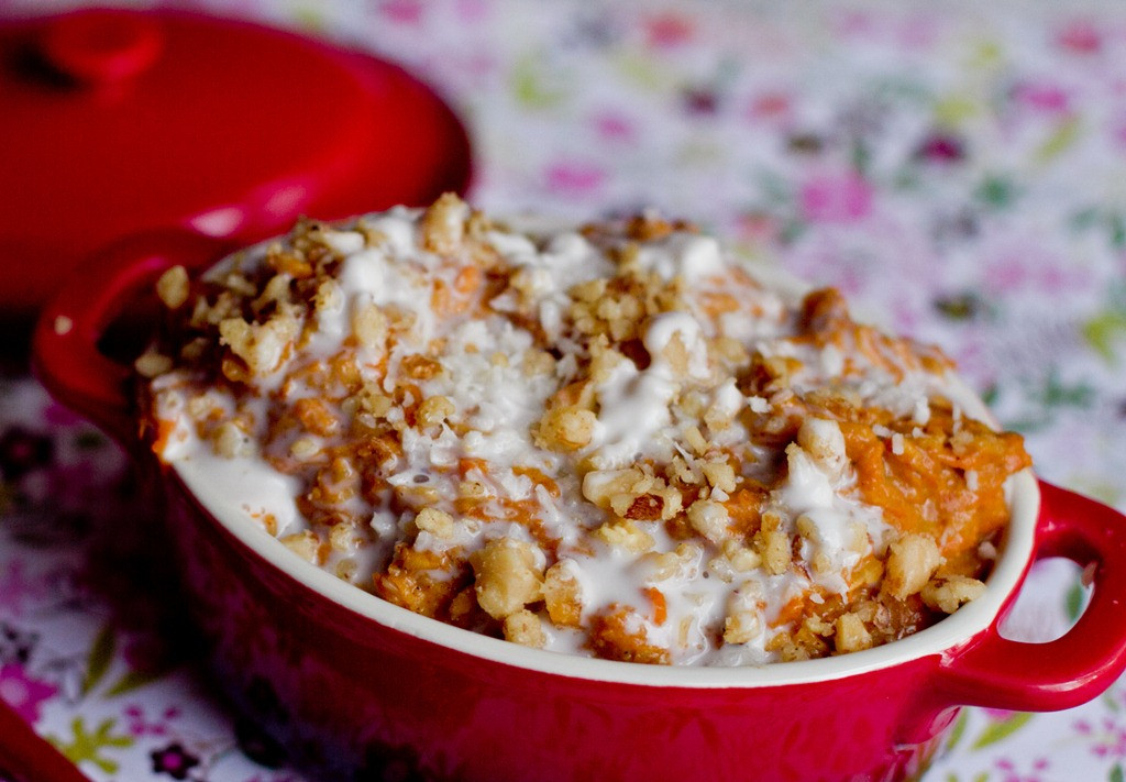 Carrot Cake Oatmeal
 Holiday Breakfast In A Jiffy Carrot Cake Oatmeal — Oh She