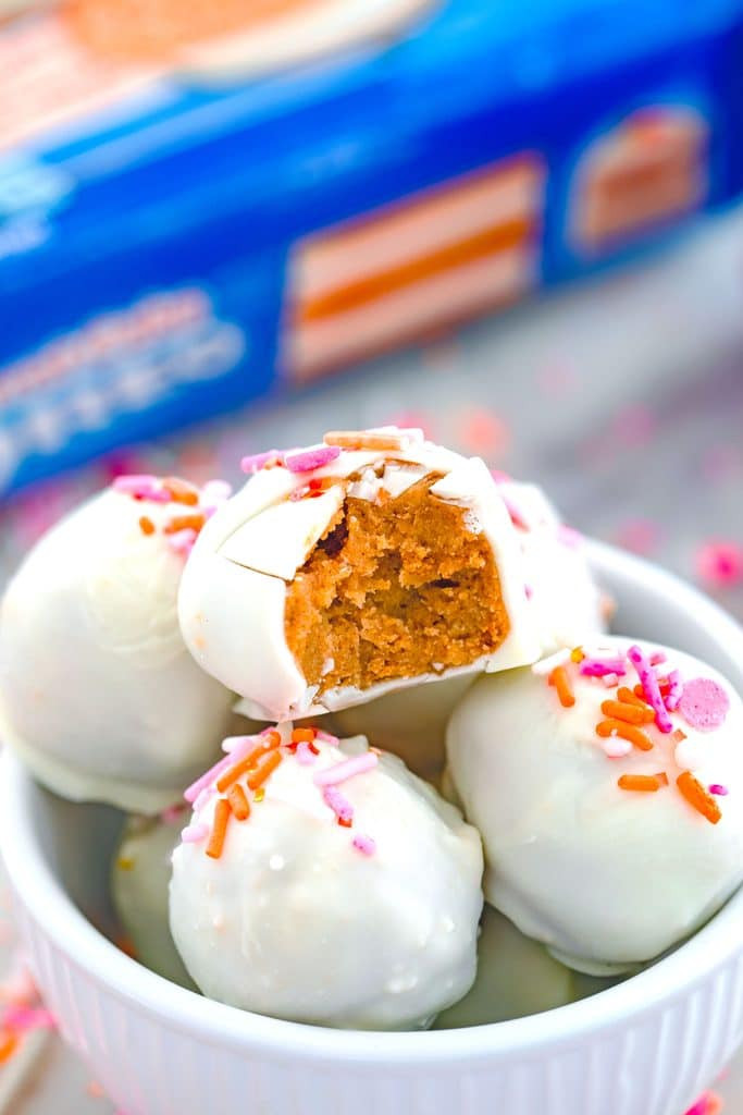 Carrot Cake Oreos
 Carrot Cake Oreo Truffles Recipe