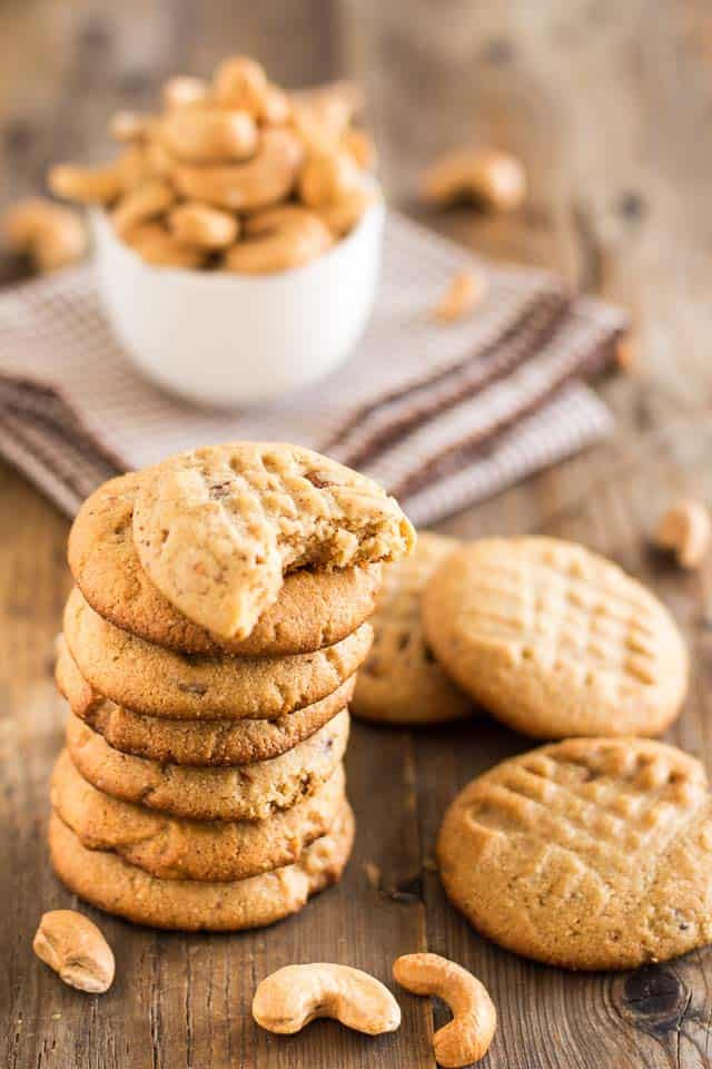 Cashew Butter Cookies
 Guest Post by The Healthy Foo Roasted Cashew Butter