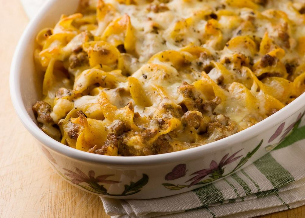 Casserole With Ground Beef
 Easy Cheesy Beef Stroganoff Casserole