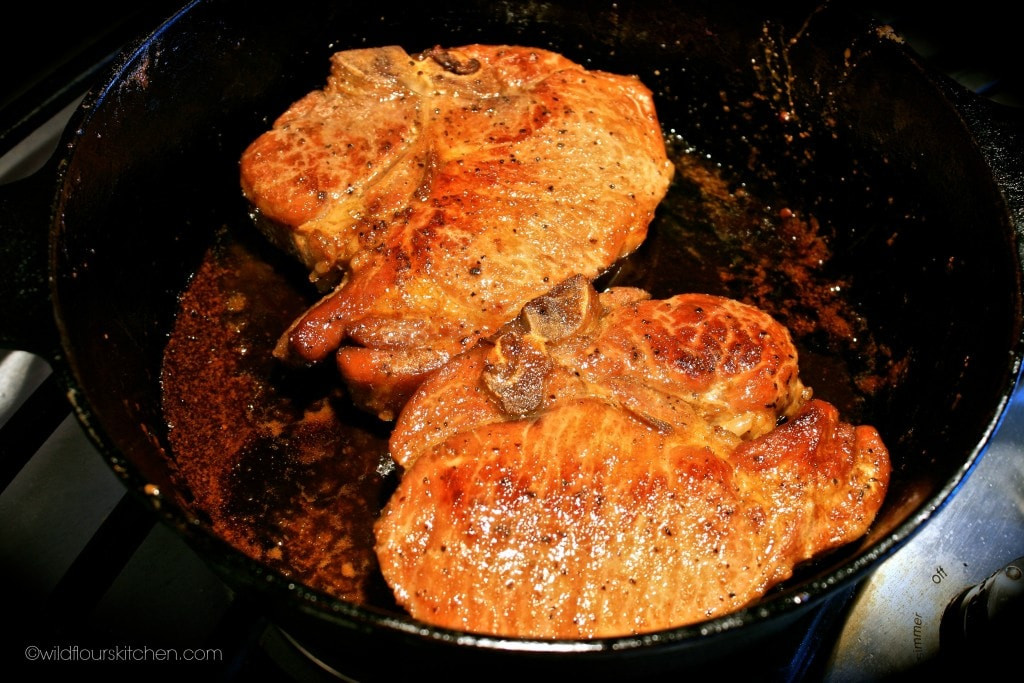 Cast Iron Skillet Boneless Pork Chops
 Cast Iron Skillet Garlic & Brown Sugar Pork Chops