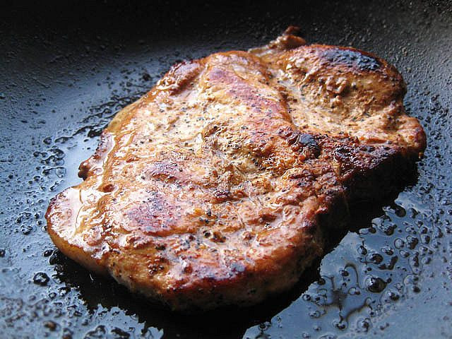 Cast Iron Skillet Pork Chops
 Cast Iron cooking Pan grilled Pork Chops