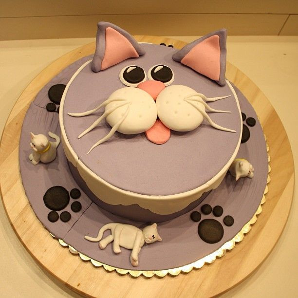 Cat Birthday Cake
 17 Best images about Cat Cakes on Pinterest