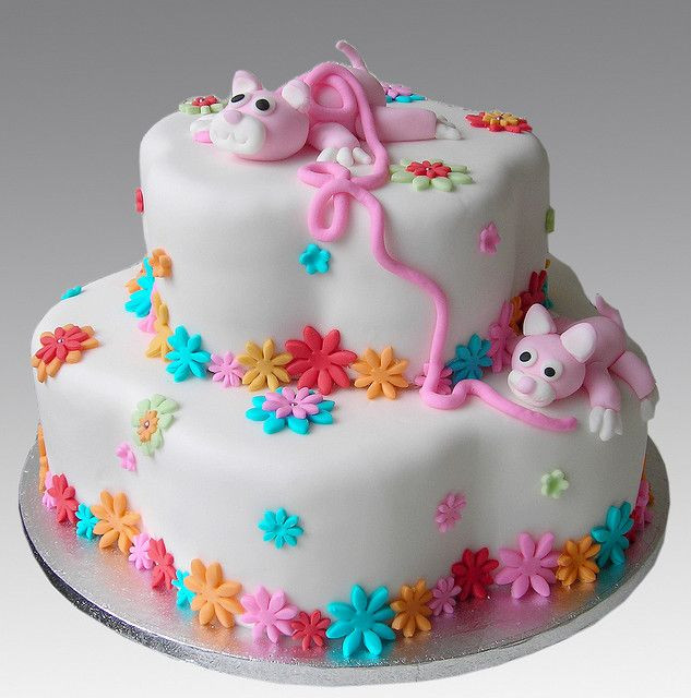 Cat Birthday Cake
 37 best images about Kitty cat cakes on Pinterest