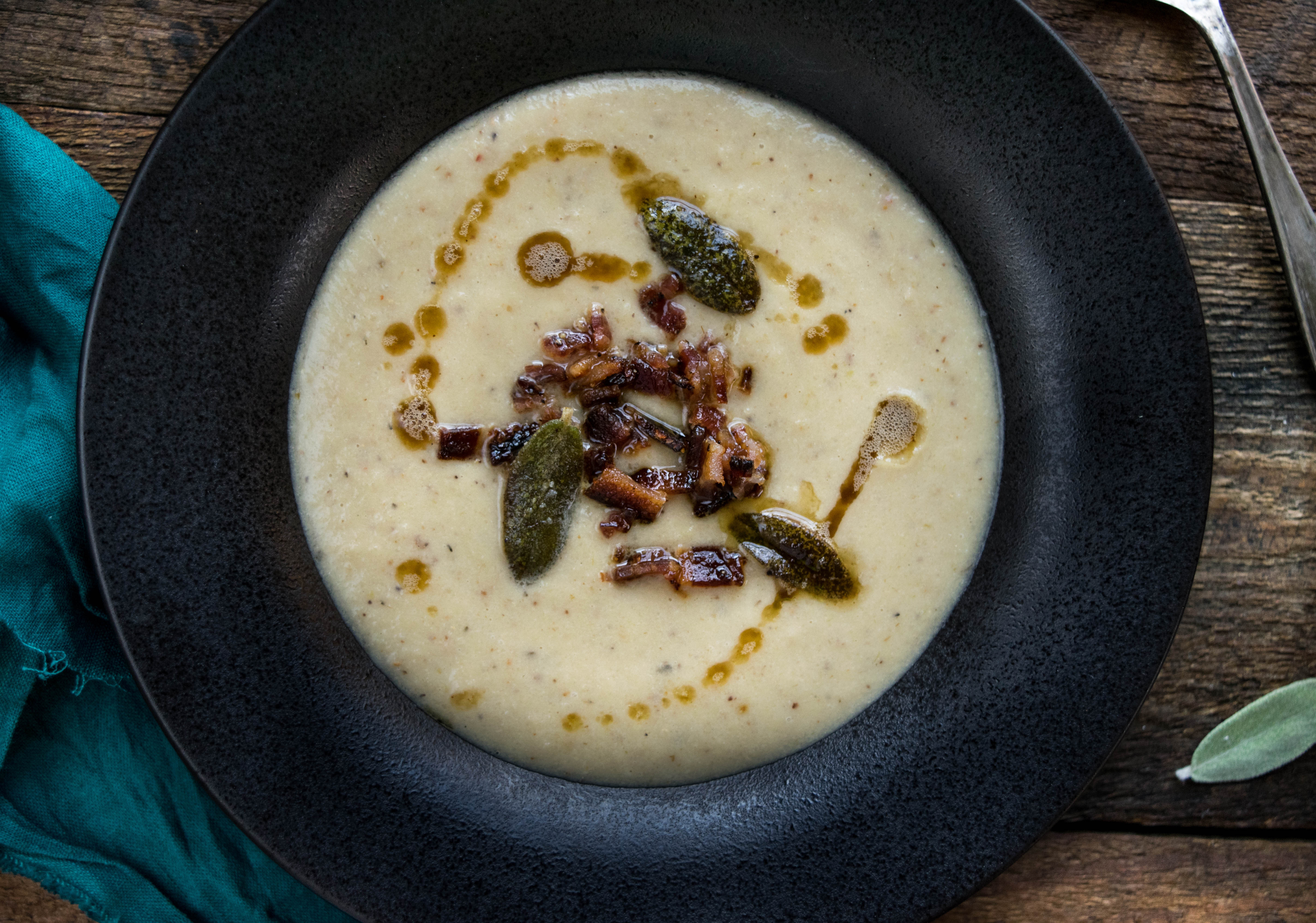 Cauliflower Leek Soup
 Roasted Cauliflower and Leek Soup with Maple Can d Bacon