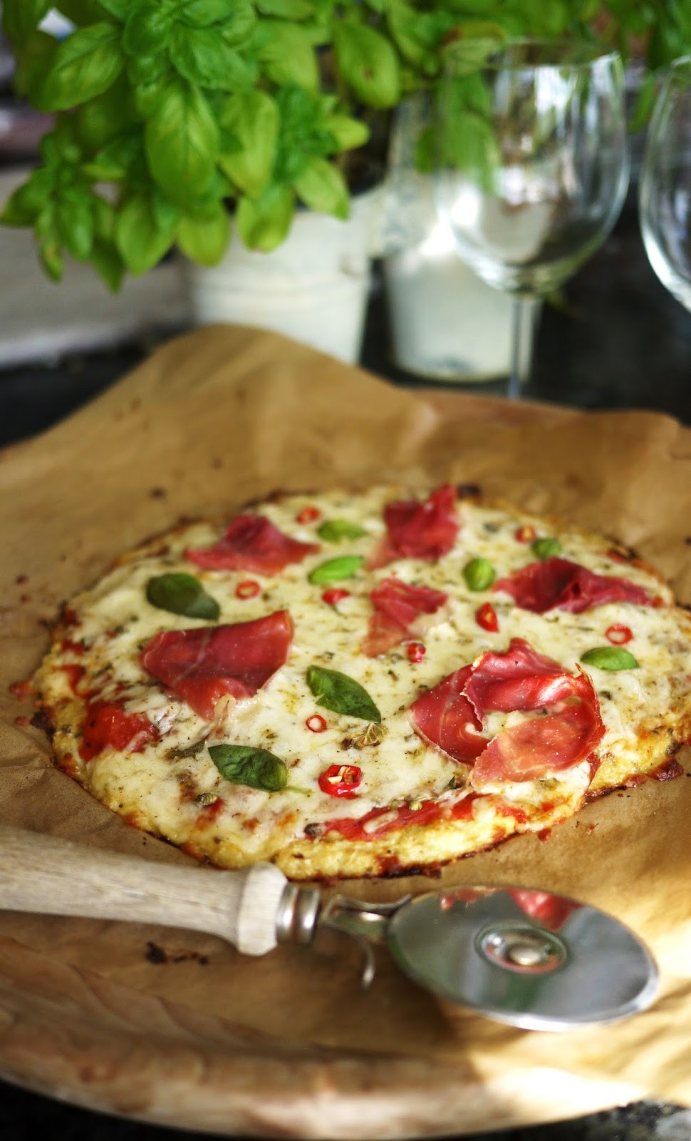 Cauliflower Pizza Recipe
 The Londoner Low Carb Pizza