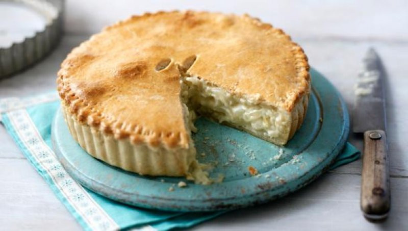 Cheese And Onion Pie
 Cheese and onion pie Recipes Hairy Bikers