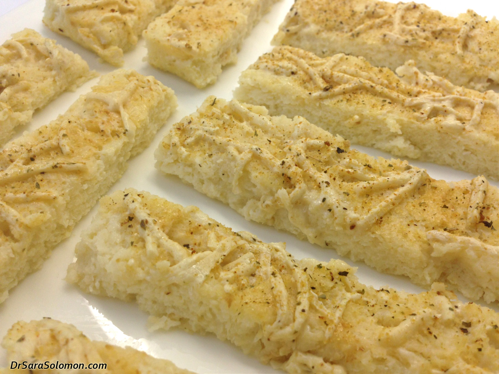 Cheesy Cauliflower Breadsticks
 Cheesy Garlic Cauliflower Breadsticks