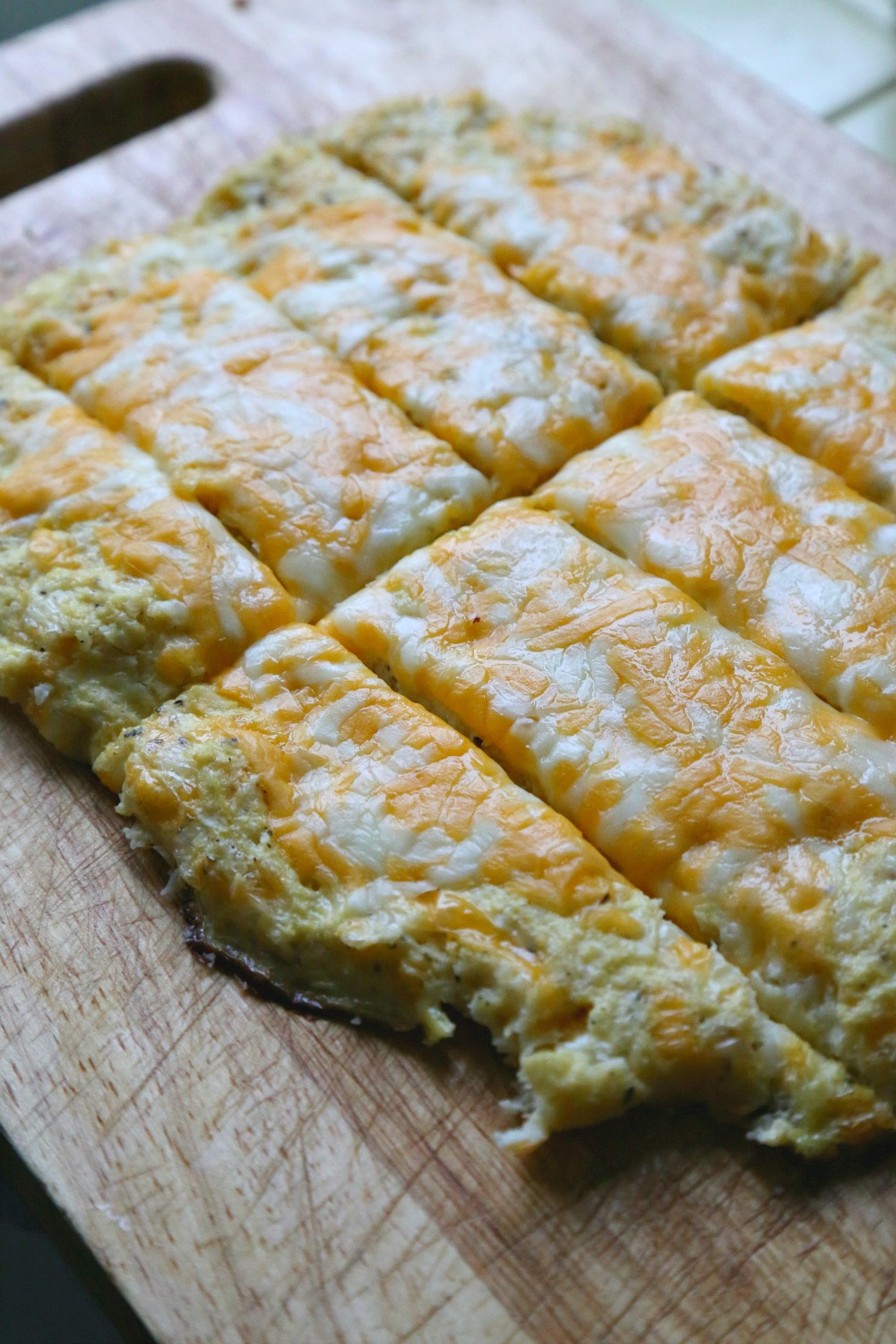 Cheesy Cauliflower Breadsticks
 Cheesy Garlic Cauliflower Breadsticks