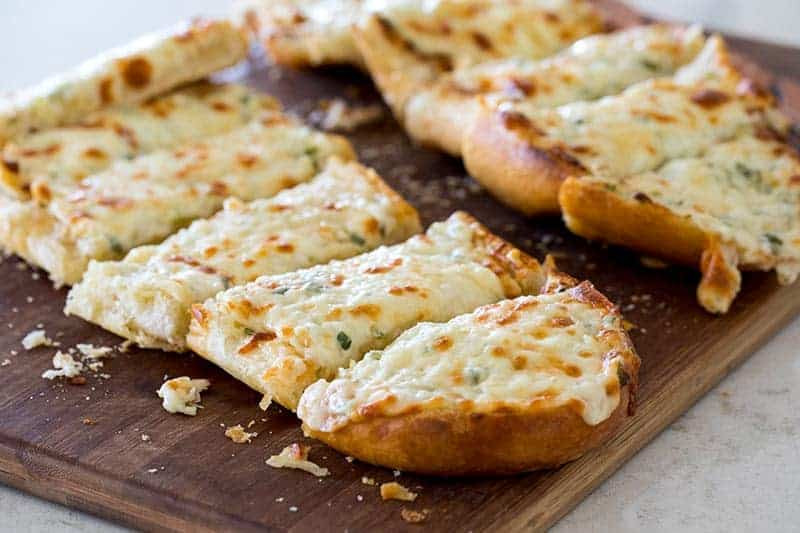 Cheesy Garlic Bread
 Black Angus Cheesy Garlic Bread Recipe