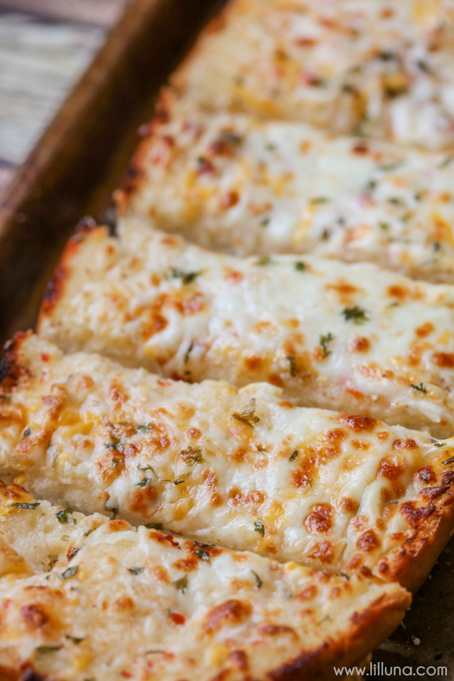 Cheesy Garlic Bread
 Favorite Cheesy Garlic Bread Recipe