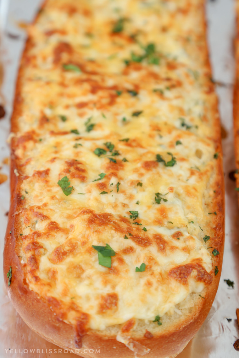 Cheesy Garlic Bread
 Cheesy Garlic Bread