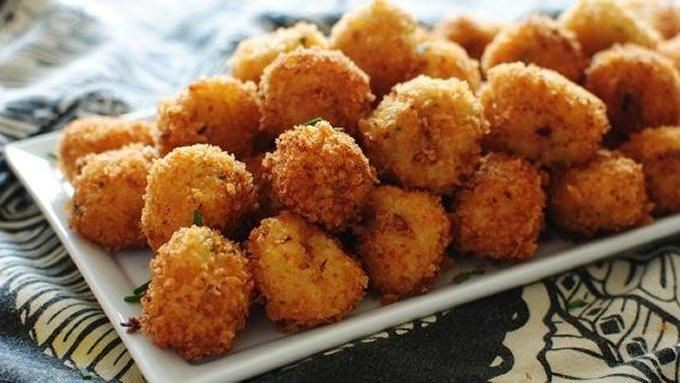 Cheesy Mashed Potato Dippers
 25 Cheesy Appetizers and Dips