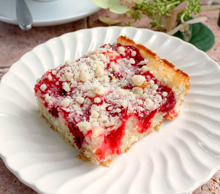 Cherry Coffee Cake
 Delicious Cherry Coffee Cake with Crumb Topping Bunny s