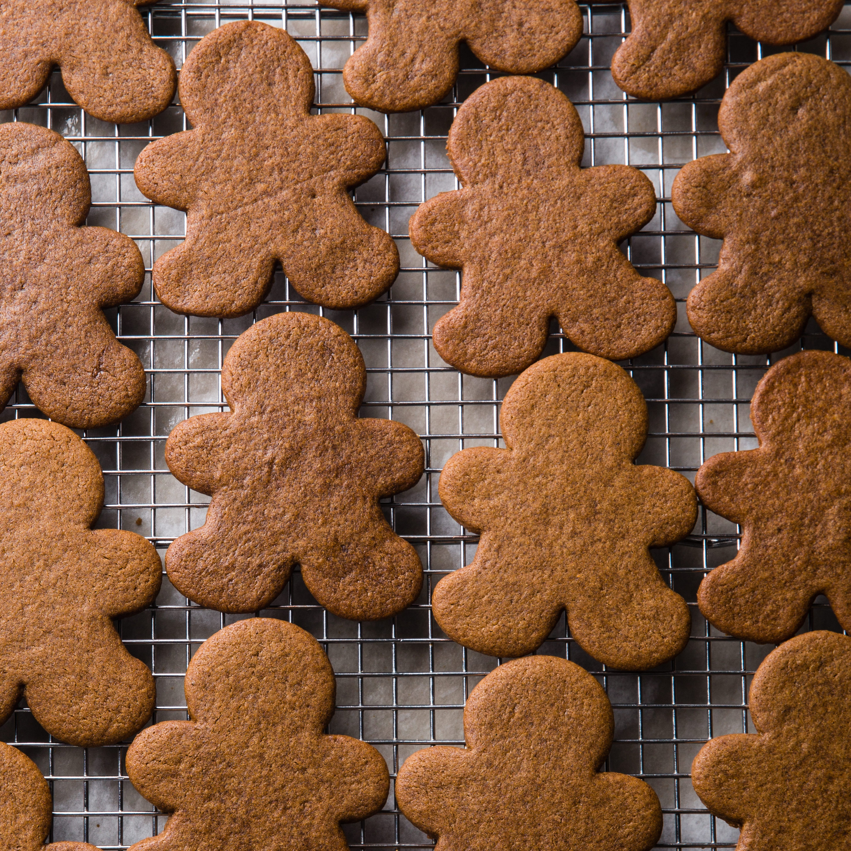 Chewy Gingerbread Cookies
 Soft and Chewy Gingerbread Cookies