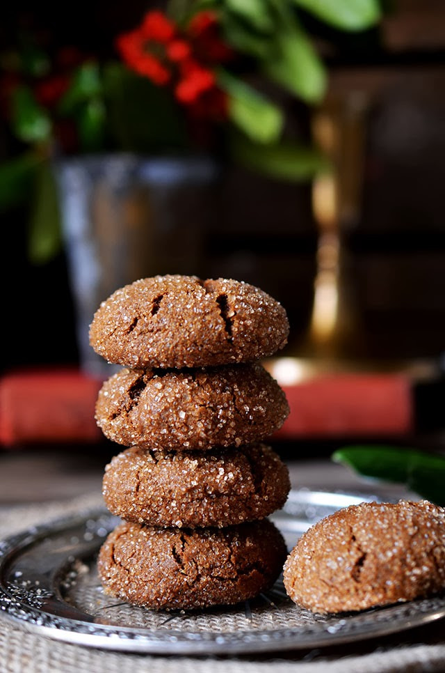 Chewy Molasses Cookies
 Heart of Gold Holiday Baking Chewy Molasses Cookies