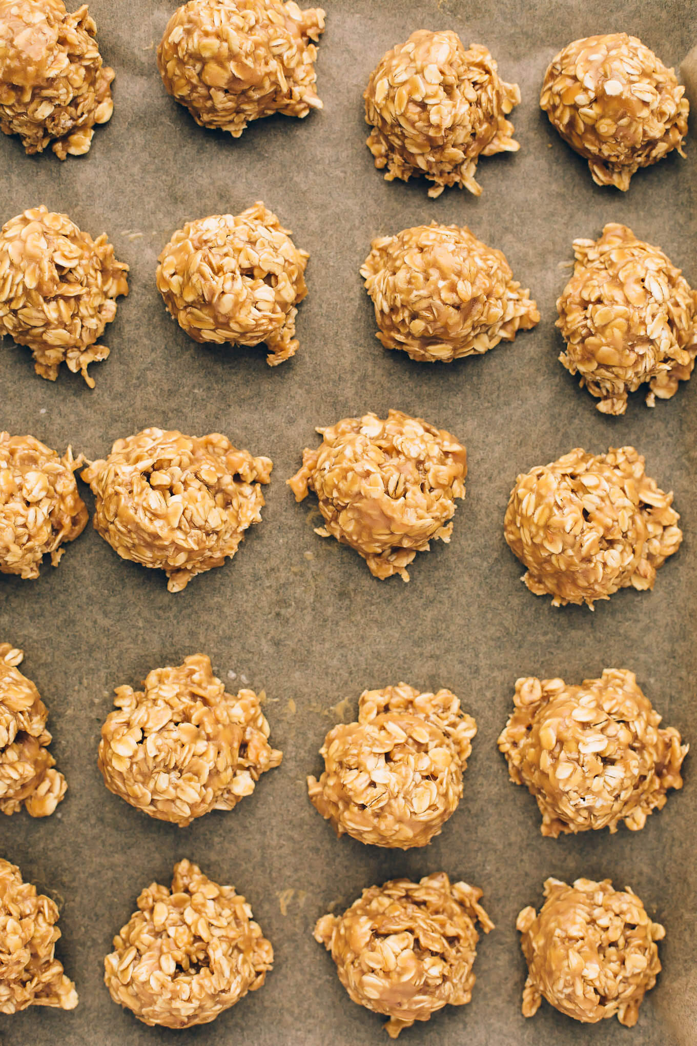 Chewy Peanut Butter Oatmeal Cookies
 chewy peanut butter oatmeal cookies