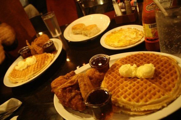 Chicago Chicken And Waffles
 18 best images about Bronzeville Good Eats on Pinterest
