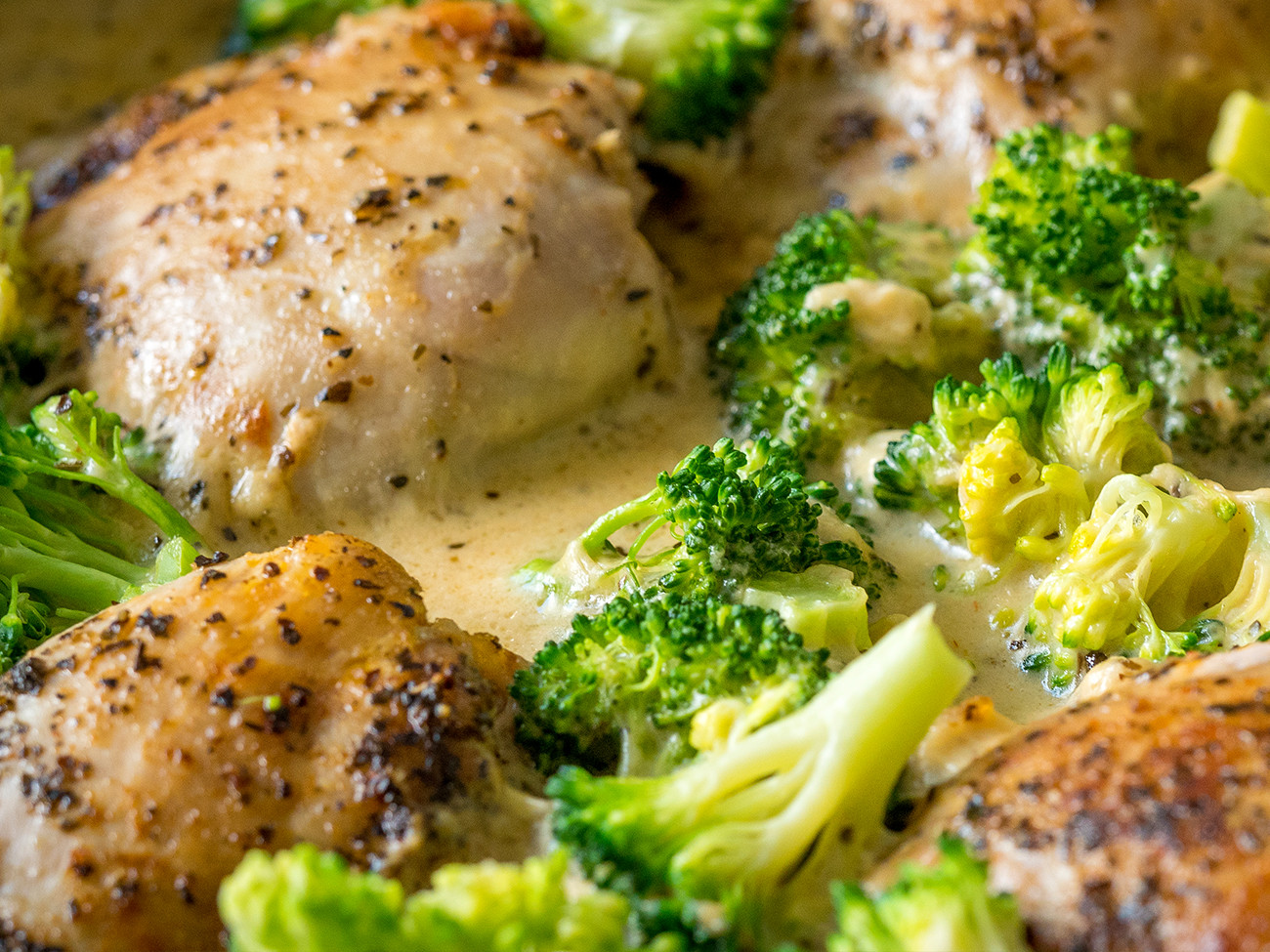 Chicken And Broccoli
 Creamy Chicken Broccoli Skillet – 12 Tomatoes