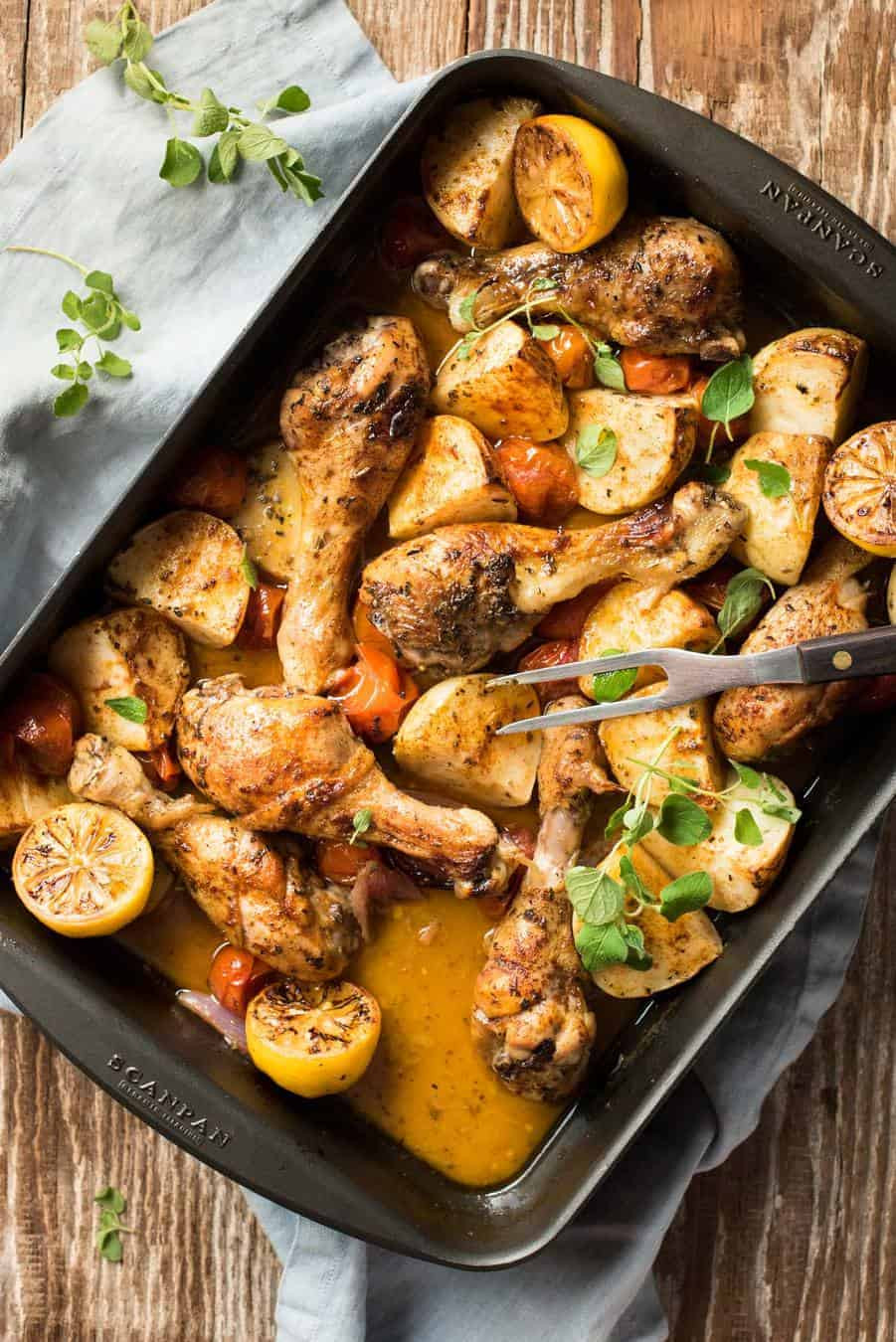 Chicken And Potatoes Recipes For Dinner
 e Pan Lemon Garlic Chicken Potato Bake
